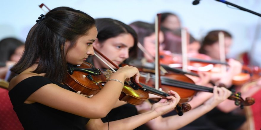 Çocuklar “Cumhuriyet” Konseriyle Sahne Aldı