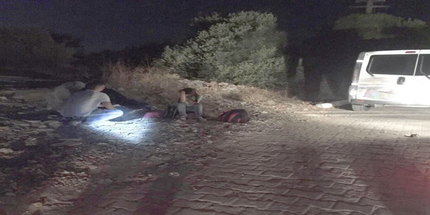 Kuşadası Polisinden Kaçak Göçmen Operasyonu:13 Gözaltı
