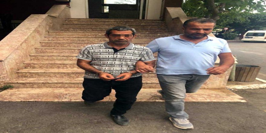 Eşini 15 Kez Bıçakladı, "İstemeden Oldu" Dedi