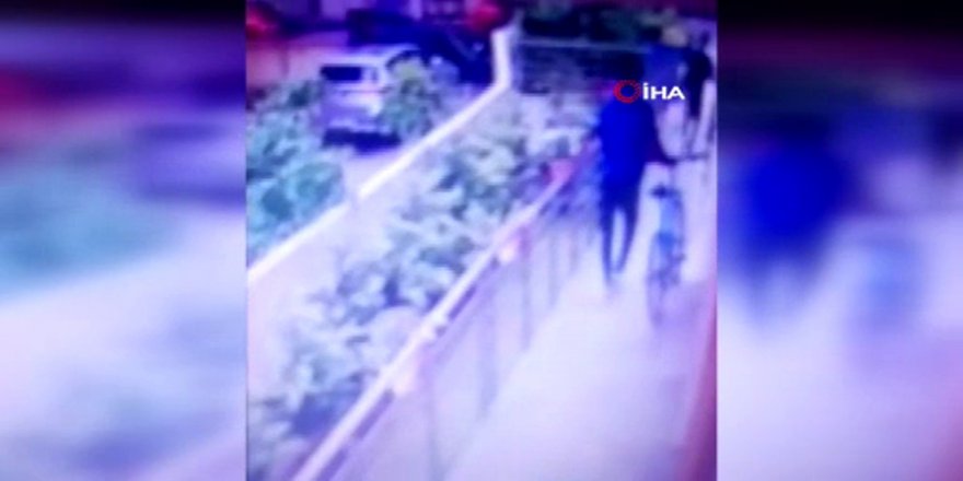 Kadıköy’de Bisiklet Hırsızı Bekçiler Tarafından Yakalandı