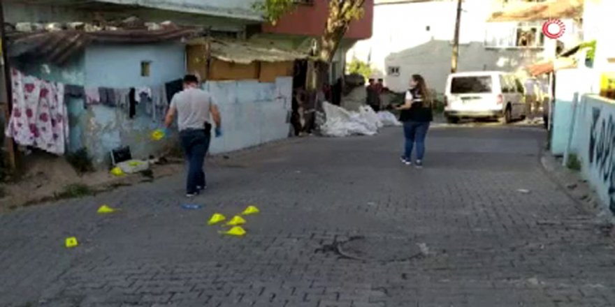 Gaziosmanpaşa’da Motosikletli Ve Silahlı 2 Saldırgan Dehşet Saçtı