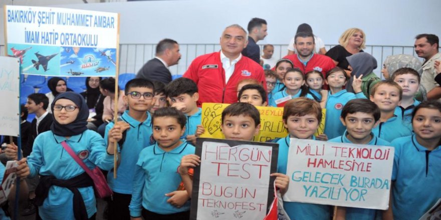 "Küçük Yaştan Çocuklarımıza Teknolojiyi Sevdirmemiz Gerekiyor"