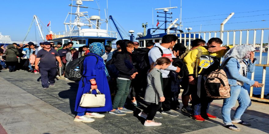 Çeşme’de 296 Düzensiz Göçmen Yakalandı