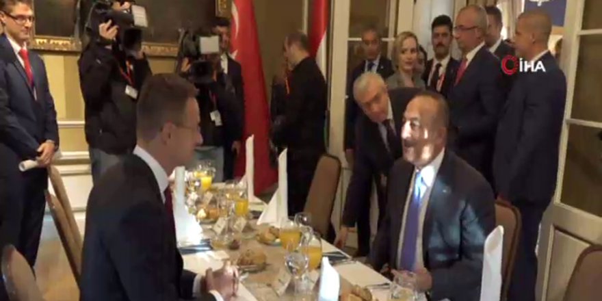 Bakan Çavuşoğlu, Macar Mevkidaşı Szijjarto İle Görüştü