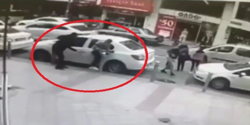 Sokak Ortasında Silahlı Saldırı Güvenlik Kamerasında