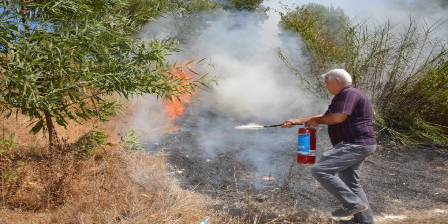 Manavgat’ta Makilik Alanda Çıkan Yangın Kontrol Altına Alındı