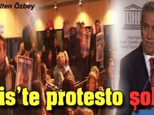 Arınç'a Paris'te protesto şoku!