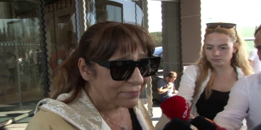Tarık Ünlüoğlu’nun Sanatçı Dostları Hastaneye Akın Etti