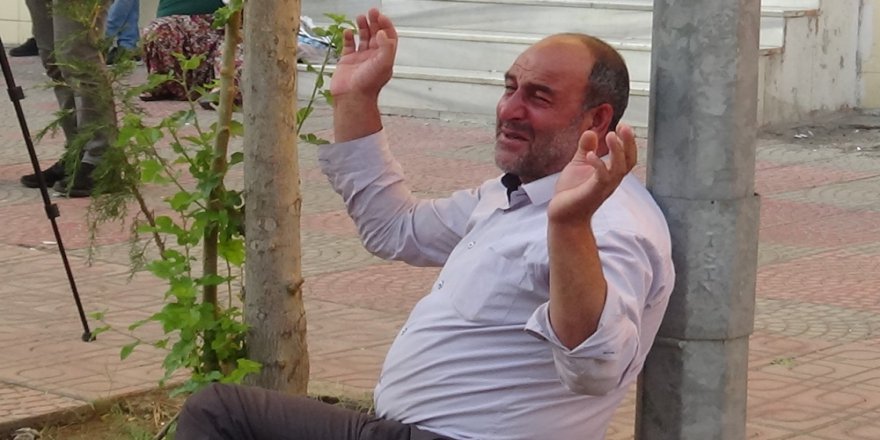 Diyarbakır’da Hdp İl Binası Önünde Gergin Anlar