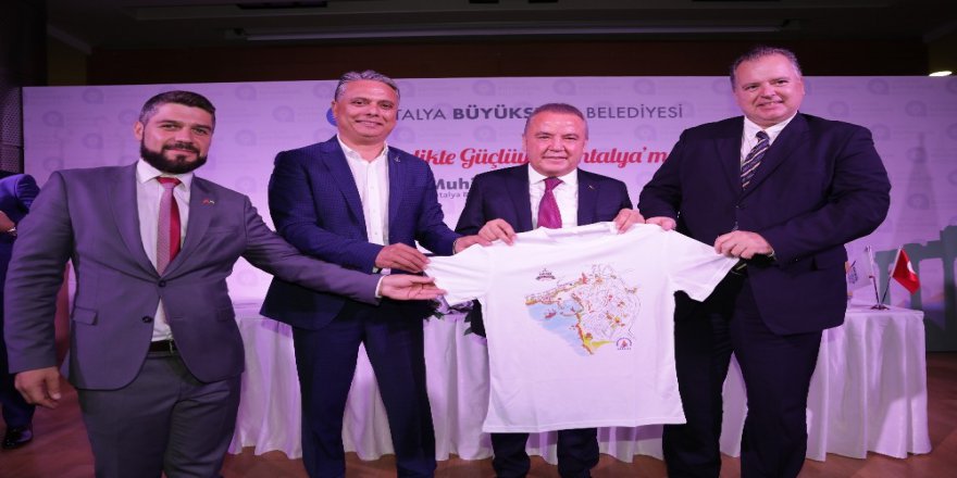 Başkan Böcek Old Town Festivali’nin Konuklarını Ağırladı