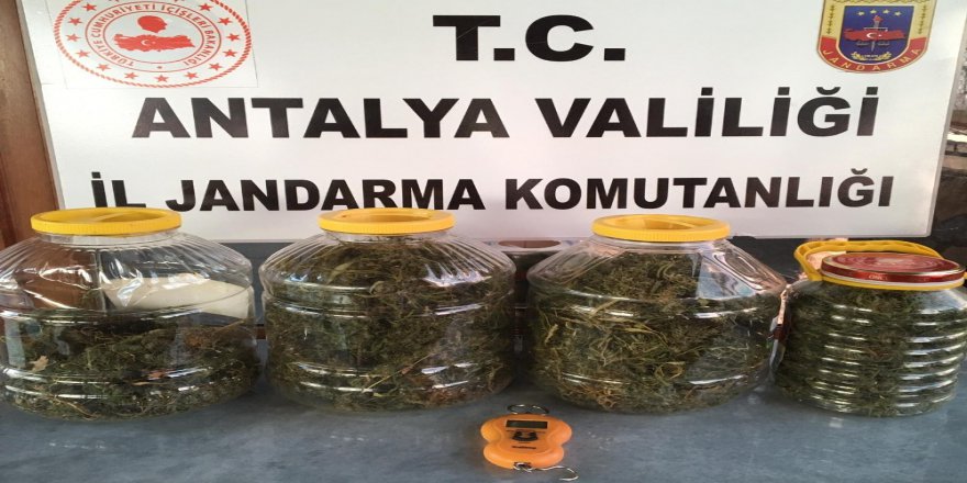 Plastik Bidona Zulalanan Uyuşturucu Elyaf’tan Kaçmadı