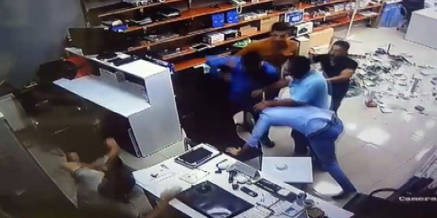 İş Yerini Basıp Öldüresiye Dövdüler