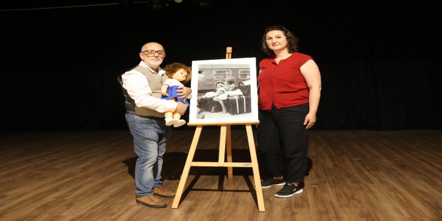 Simge Fotoğrafın Kahramanları 30 Yıl Sonra Buluştu