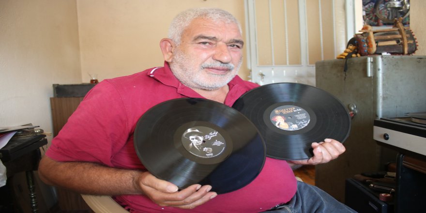 Hurdacıyken Bulduğu Plak Ve Kasetleri Biriktirerek Koleksiyoner Oldu