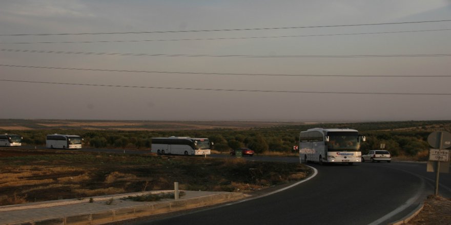 Suriye Milli Ordusu Askerlerinin Fırat’ın Doğusuna Sevkıyatı Sürüyor
