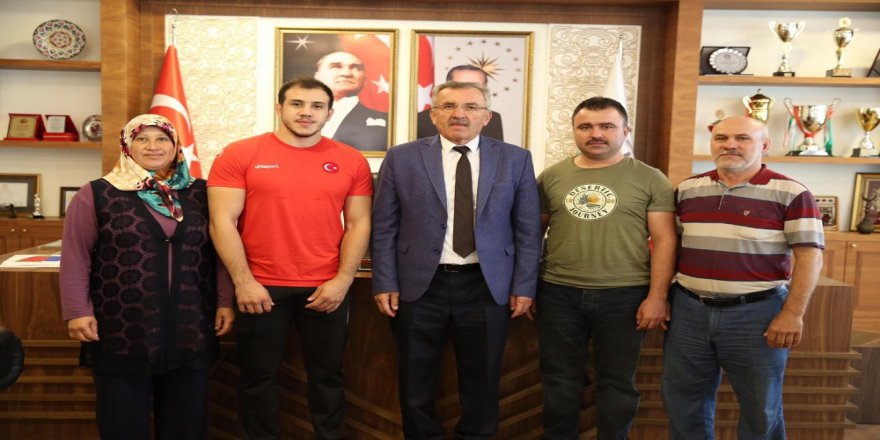 Başkan Aputkan Balkan Şampiyonunu Tebrik Etti