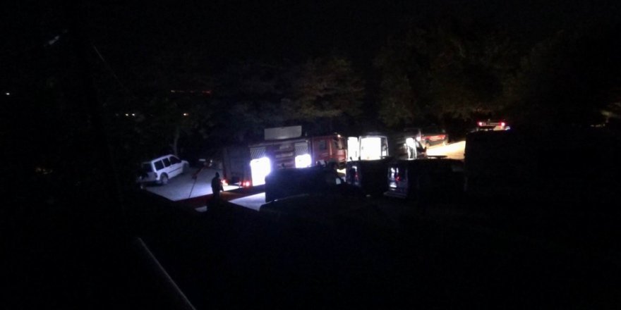 Buzağıyı Kurtarmak İçin Foseptik Çukuruna Giren 3 Kişi Öldü