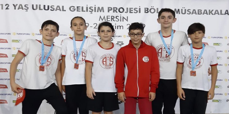 Antalyaspor Havuzda Madalyaları Topladı