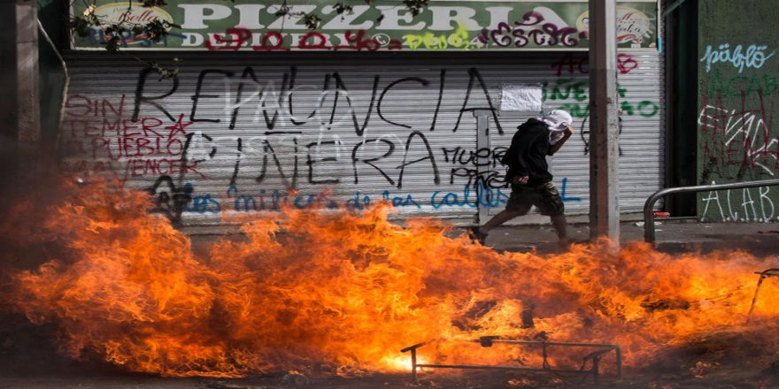 Protestolar Şili Devlet Başkanına Geri Adım Attırdı