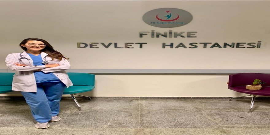 Finike Devlet Hastanesinde Yeni Acil Servis Hekimi Göreve Başladı