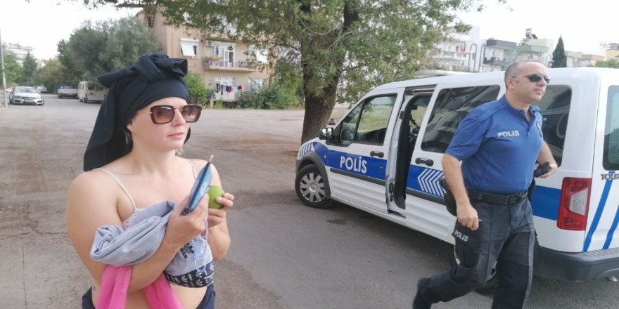 Manavgat’ın İsveçli Özgür Kızı Polisi Çileden Çıkardı