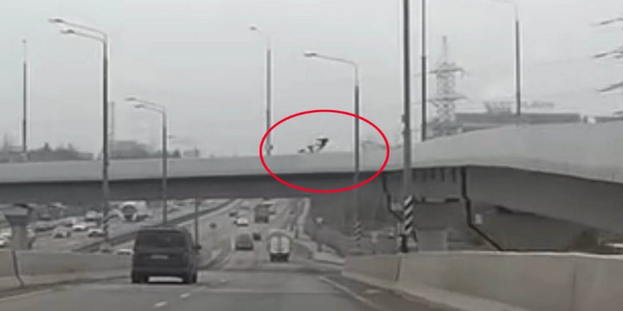 Köprüden Otoyola Düşen Motosiklet Sürücüsü Öldü