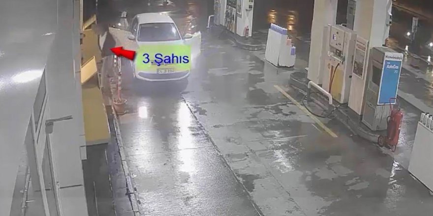 Akaryakıt İstasyonu Hırsızları Güvenlik Kamerasında