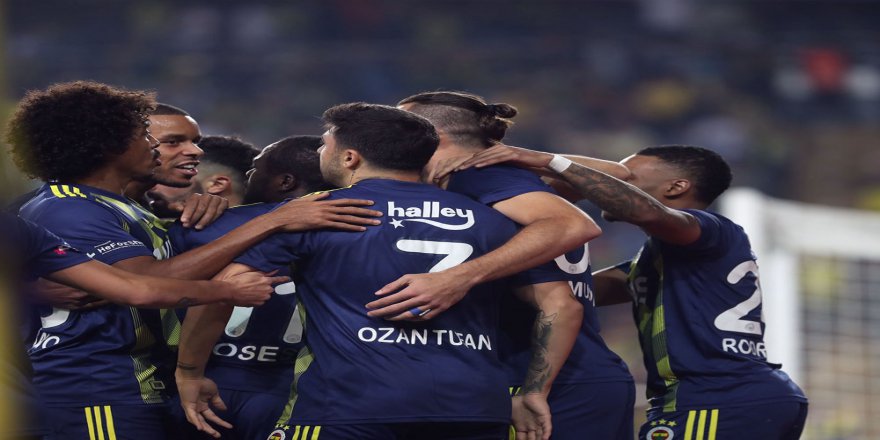 Fenerbahçe Hem İlkleri Yaşadı, Hem De Verilerde Yükselişe Geçti