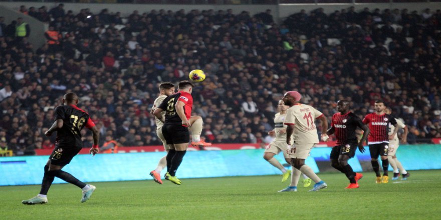 Galatasaray Moral Buldu