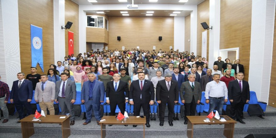Alkü’de Türkiye Ve Rusya İlişkileri Konuşuldu