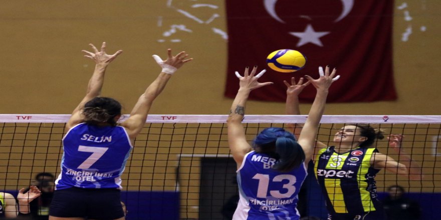Fenerbahçe Opet Filede Geçit Vermedi