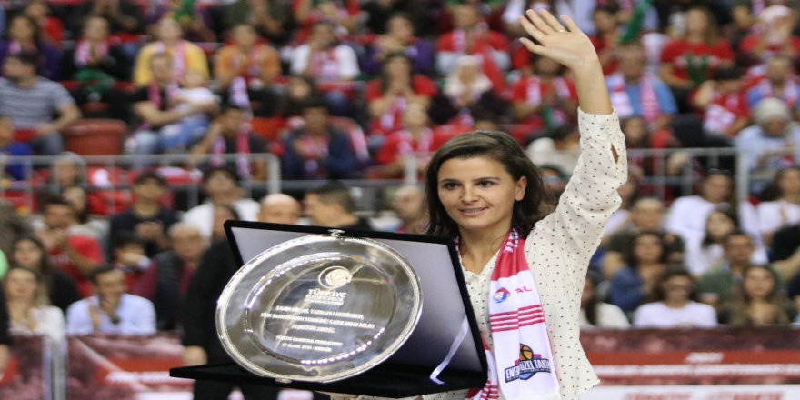 Fenerbahçe’nin Yıldız Oyuncusu Birsel Vardarlı’ya Milli Forma