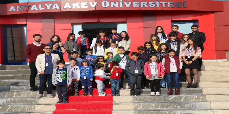Türkiye’nin Yarınlarına Işık Olan Üstün Yetenekli Çocuklar Akev’de Buluştu