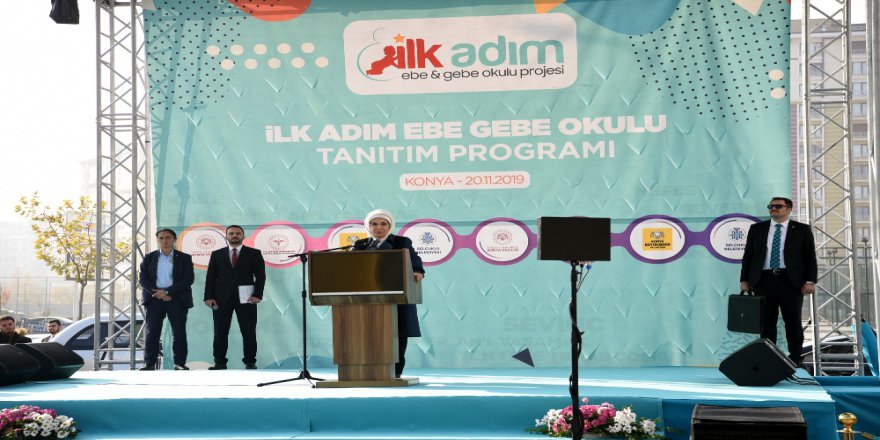 "En Acil İhtiyacımız Doğal Doğumla İlgili Olan Korku Algısının Değiştirilmesidir"