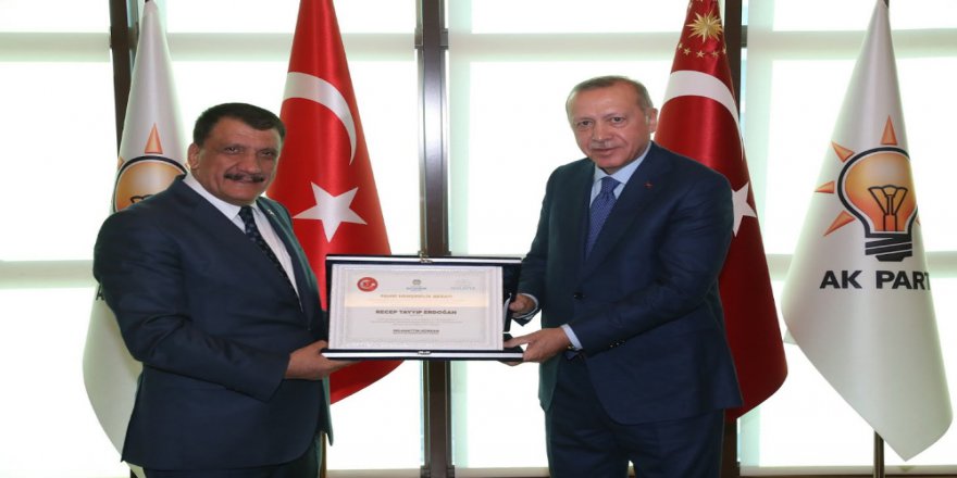 Cumhurbaşkanı Erdoğan’a Fahri Hemşehrilik Beratı