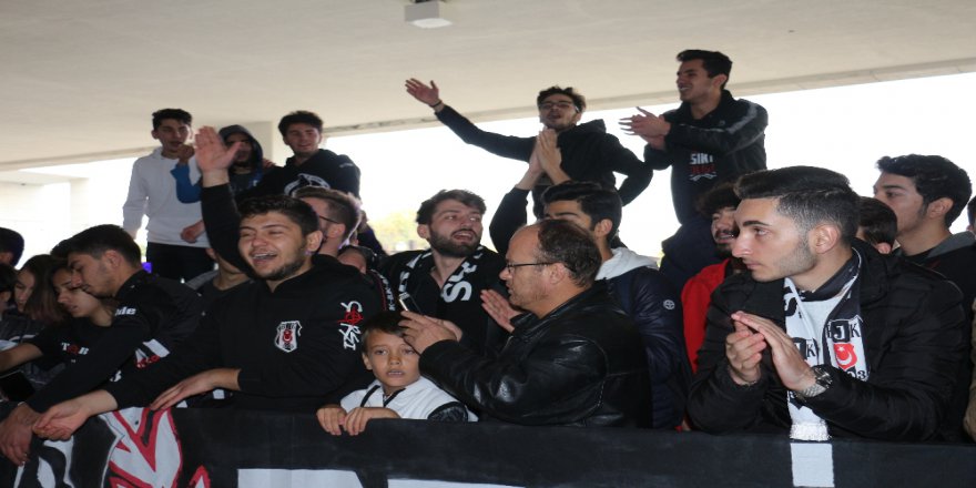 Beşiktaş, Konya’da Coşkuyla Karşılandı