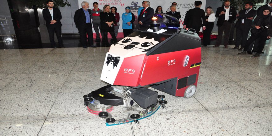 İstanbul Havalimanı’nda ‘İnsansız Temizlik Robotu’ Dönemi Başladı