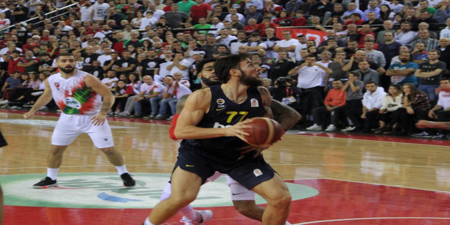 Pınar Karşıyaka, Fenerbahçe Beko’yu 68-57 Mağlup Etti