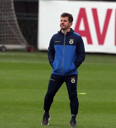 NEDEN EMRE BELÖZOĞLU TEKNİK ADAM OLARAK GELEMEZ