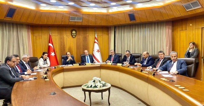 KKTC SINIRLARINI KAPATTI