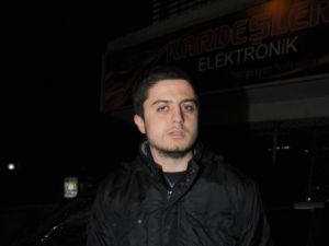 Gazeteci Dövüldü