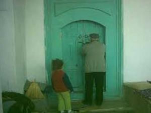 Türbe de Satılığa Çıktı