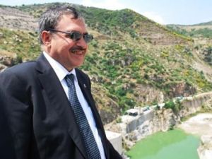 Kurtlar Vadisini bırak, yolsuzluk vadisine bak!