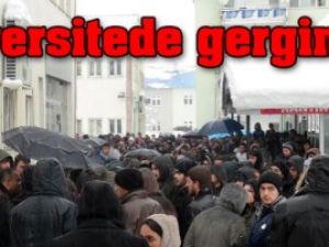 Üniversitede gerginlik