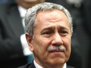 Paris 'suikastı' Arınç'ı 'üzdü'
