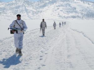 Tunceli'de Çatışma, Karayolu Trafiğe Kapatıldı