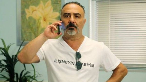 OYUNCU CENGİZ BOZKURT HOCASINI YUMRUKLADI