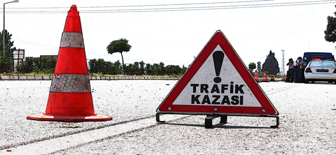 ANTALYA'DA FECİ KAZA 1 ÖLÜ 1 AĞIR YARALI