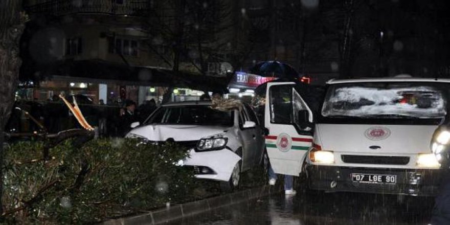 ARACINDA UĞRADIĞI SİLAHLI SALDIRIDA ÖLDÜ