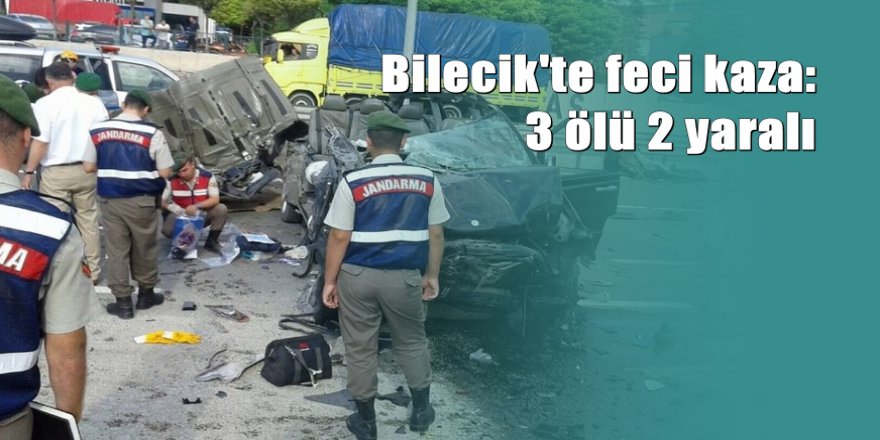 Minibüs TIR'a çarptı: 3 ölü, 2 yaralı